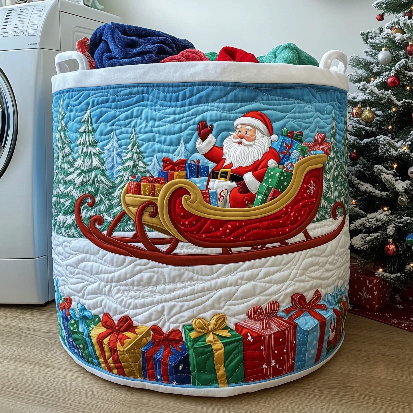 Santa Delight Laundry Quilted Tote