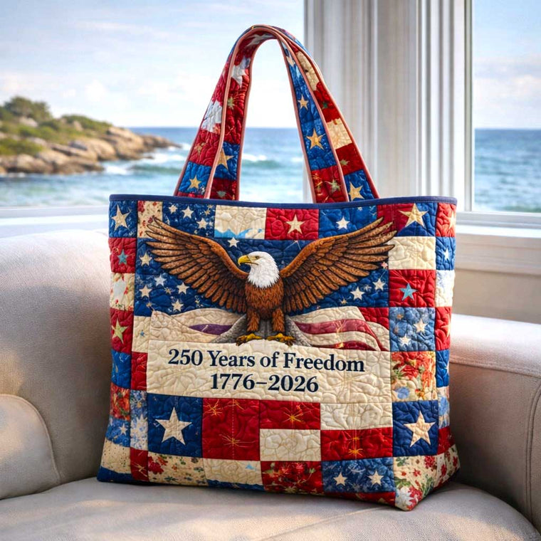 Everyday Eagle Stars Quilted Tote